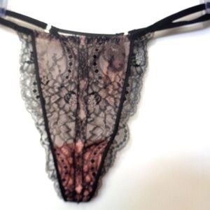 VICTORIA'S SECRET SEXY BLACK LACE V-STRING PANTY